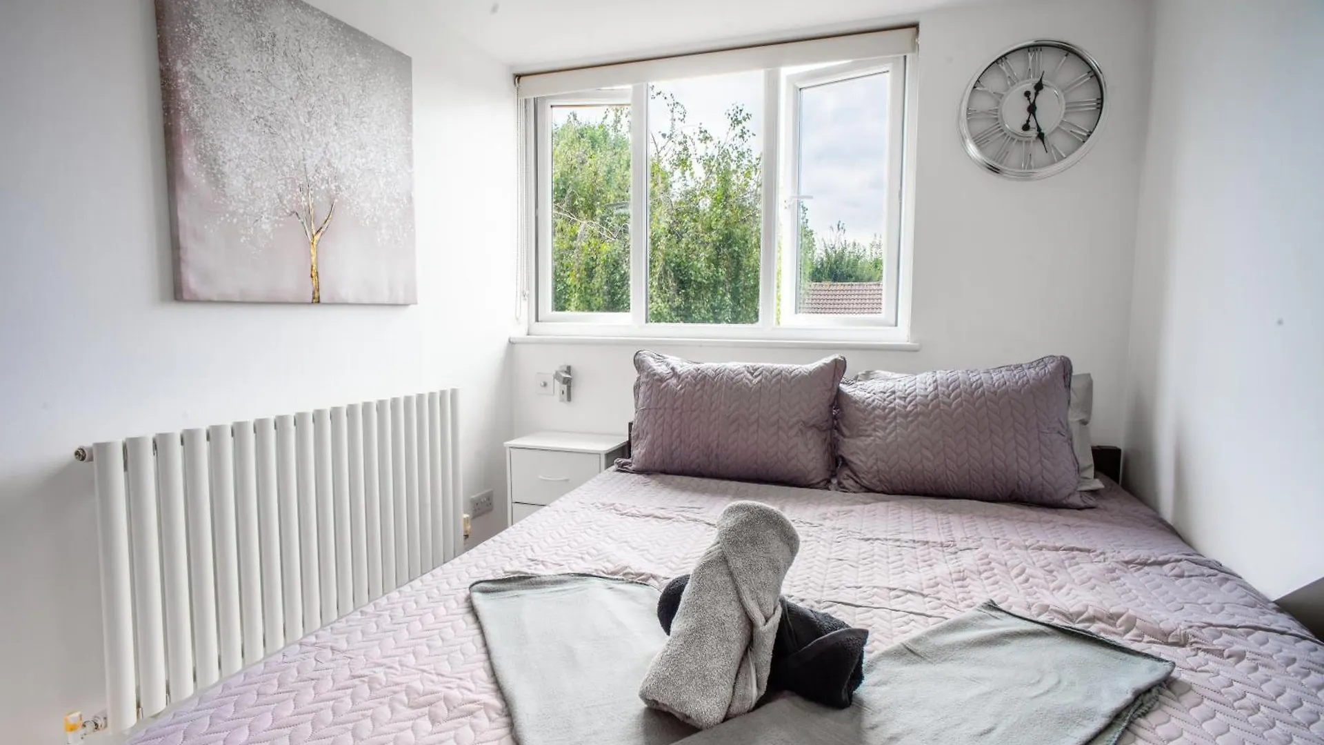 Shard View 3 Bed Entire Home London