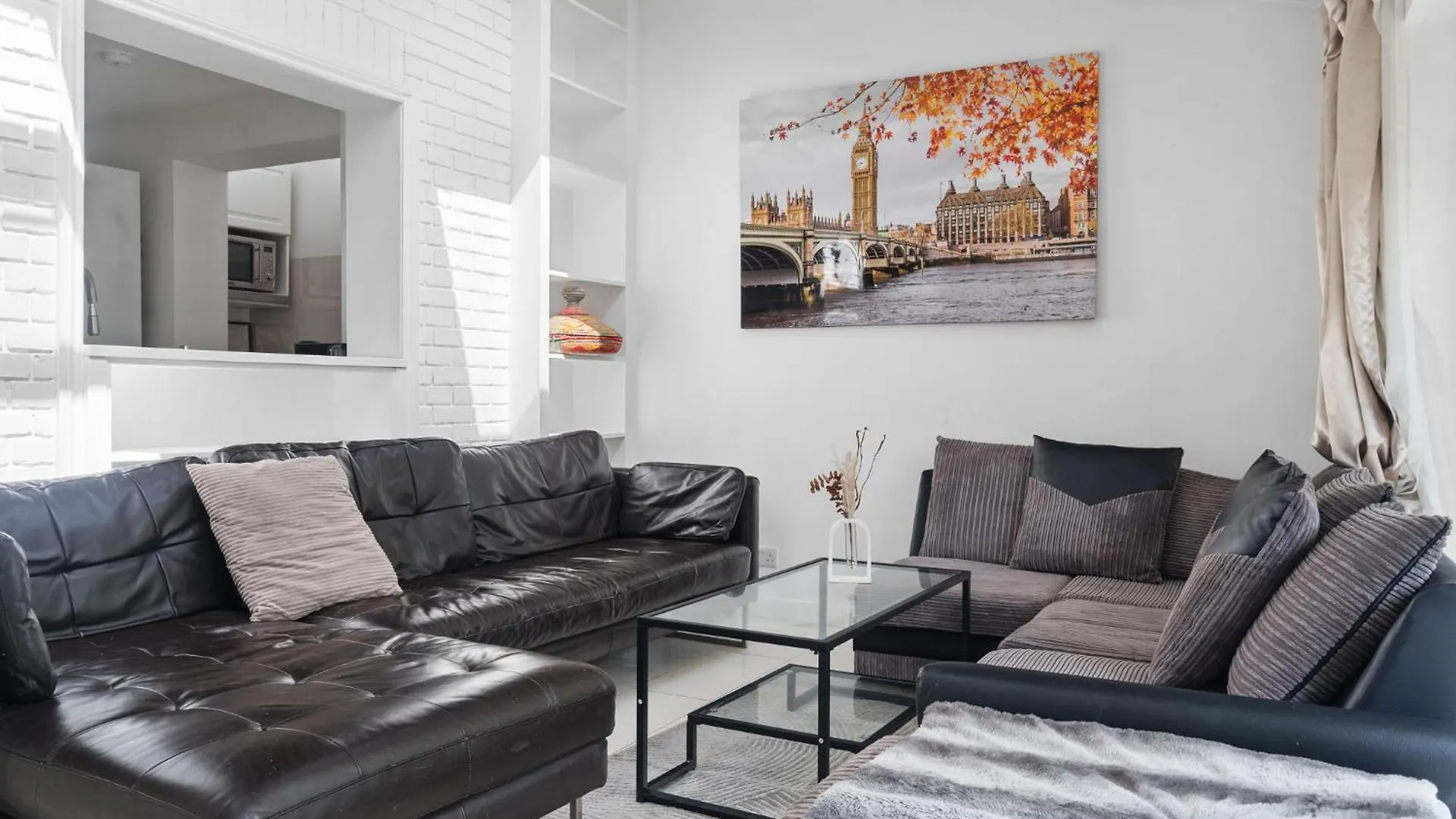 Shard View 3 Bed Entire Home London